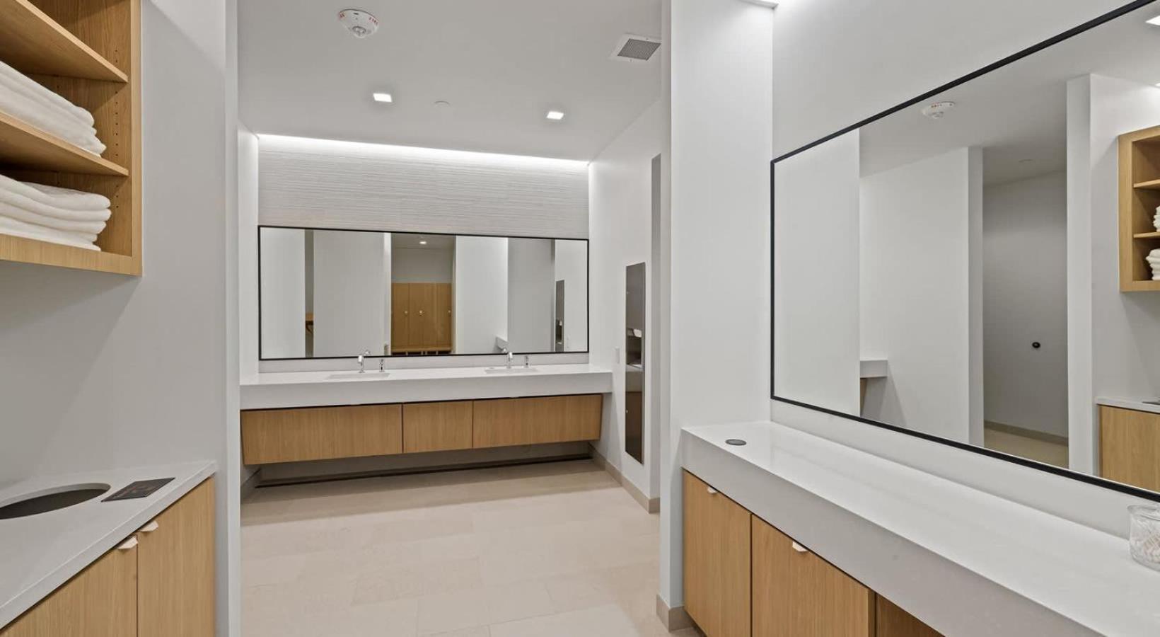 High-Rise Apt Raleigh Free Parking & Sunset View 1 Εξωτερικό φωτογραφία