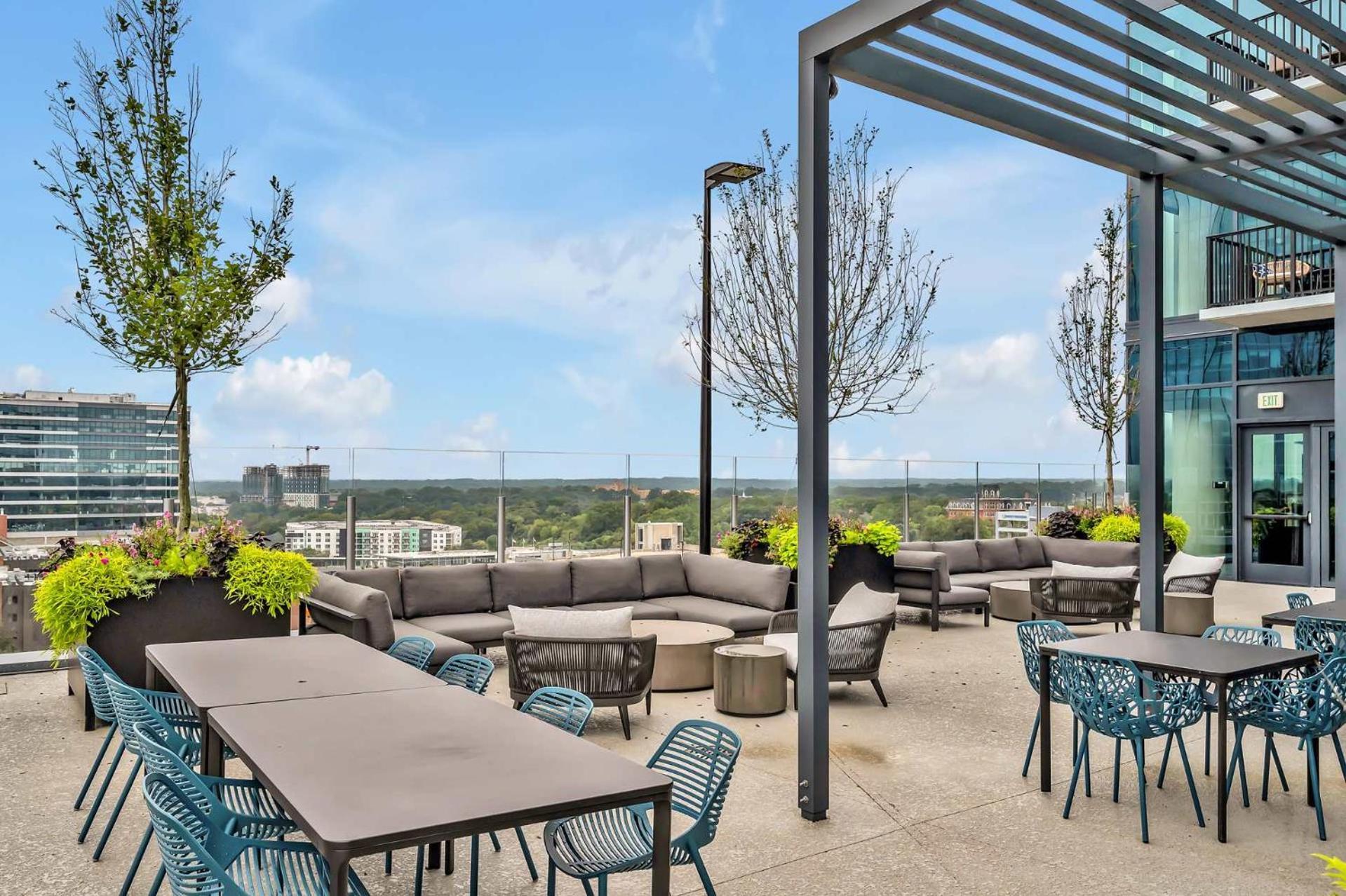 High-Rise Apt Raleigh Free Parking & Sunset View 1 Εξωτερικό φωτογραφία