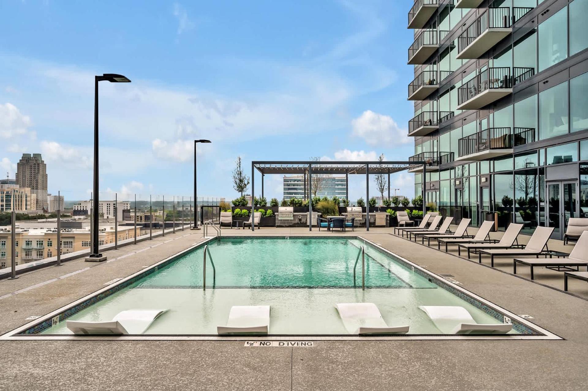 High-Rise Apt Raleigh Free Parking & Sunset View 1 Εξωτερικό φωτογραφία