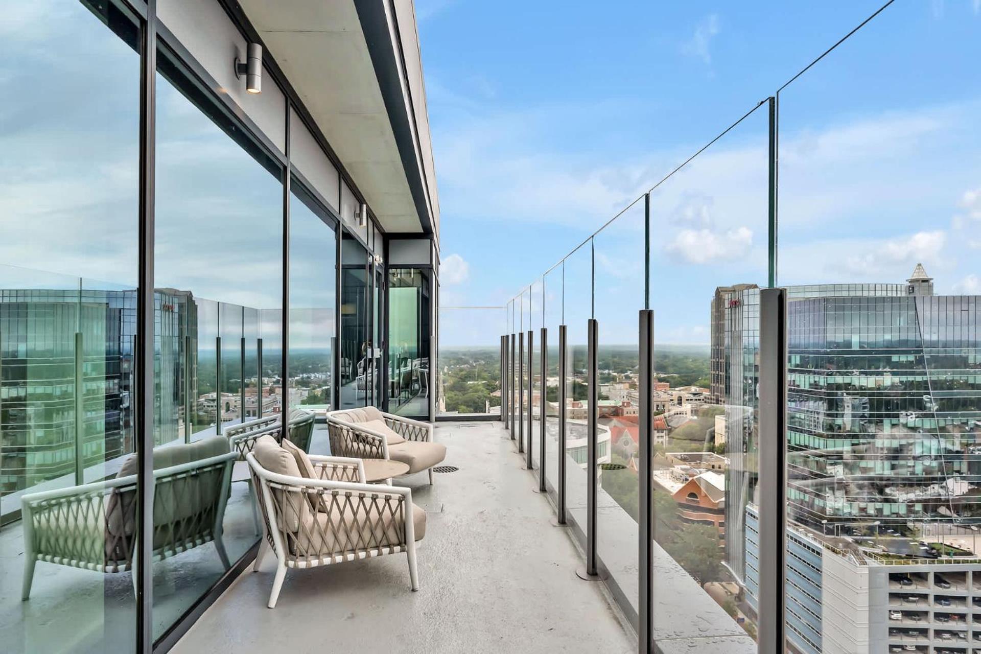 High-Rise Apt Raleigh Free Parking & Sunset View 1 Εξωτερικό φωτογραφία