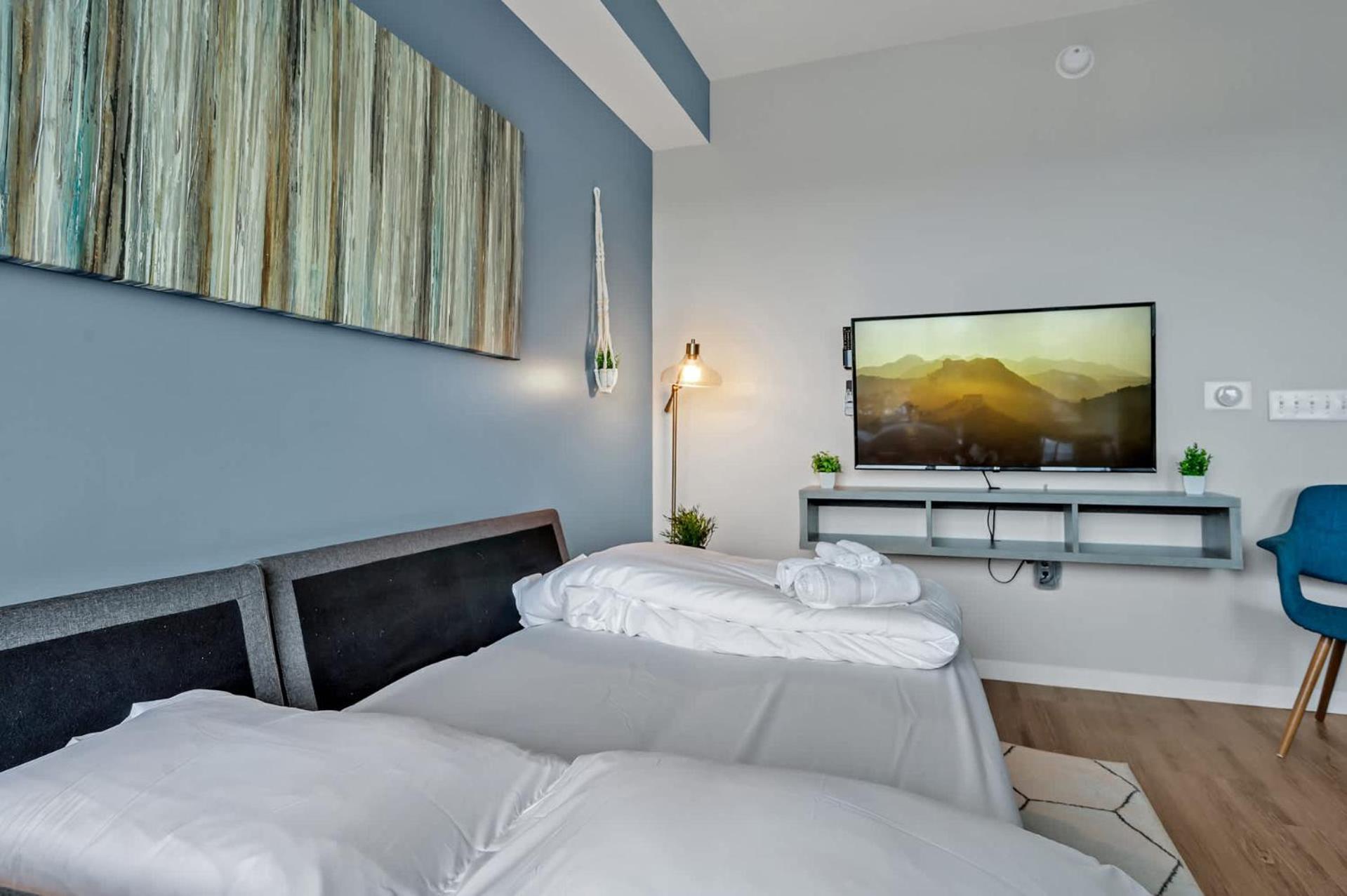 High-Rise Apt Raleigh Free Parking & Sunset View 1 Εξωτερικό φωτογραφία