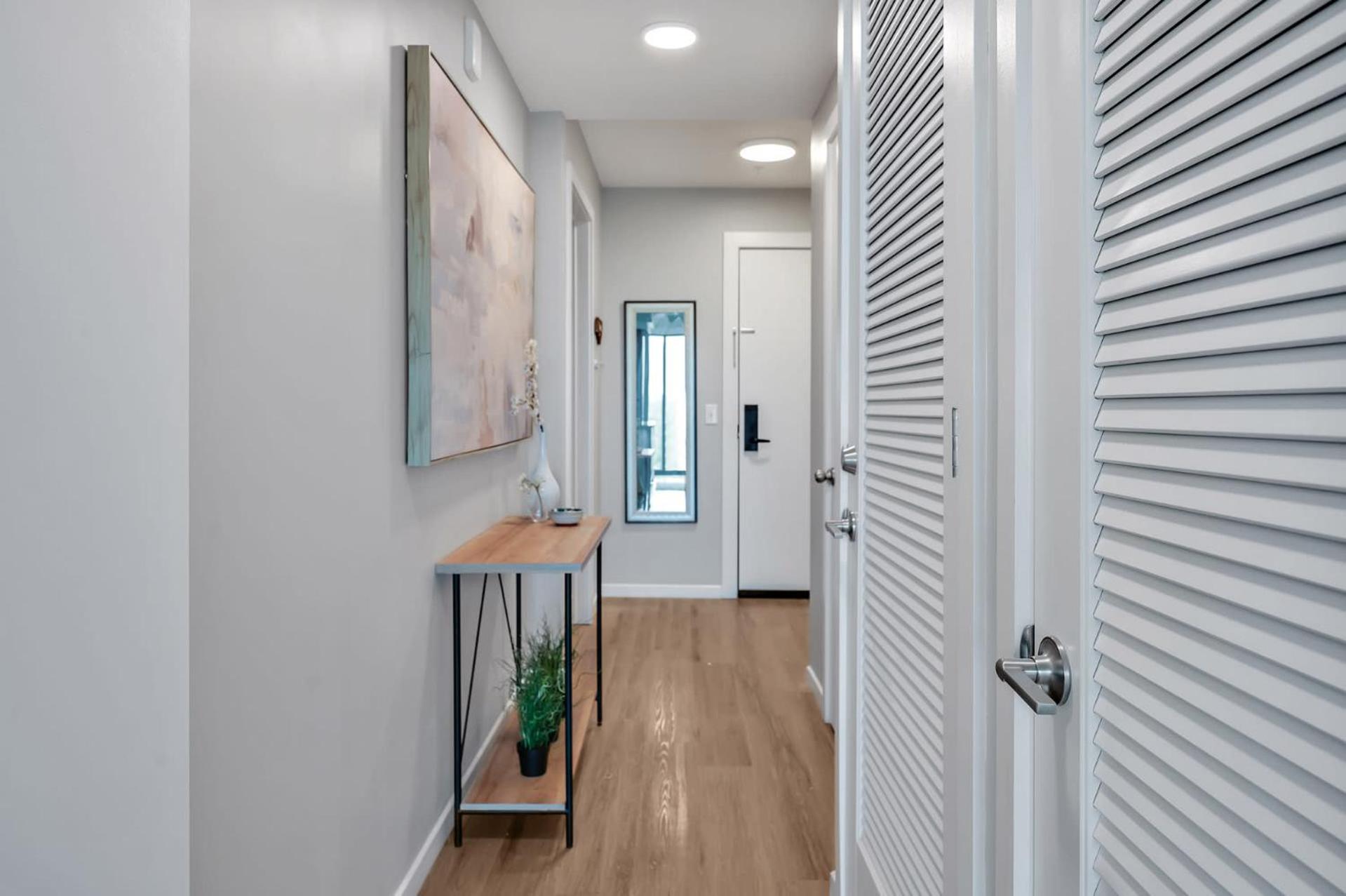High-Rise Apt Raleigh Free Parking & Sunset View 1 Εξωτερικό φωτογραφία