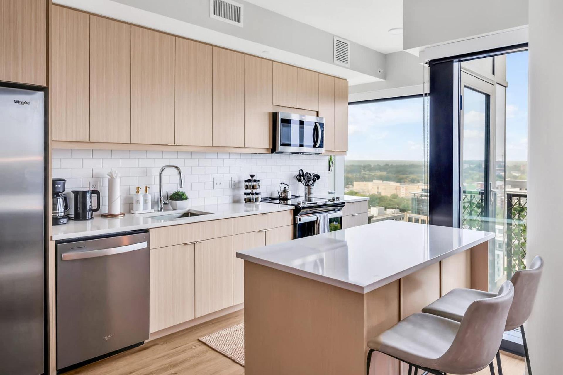 High-Rise Apt Raleigh Free Parking & Sunset View 1 Εξωτερικό φωτογραφία